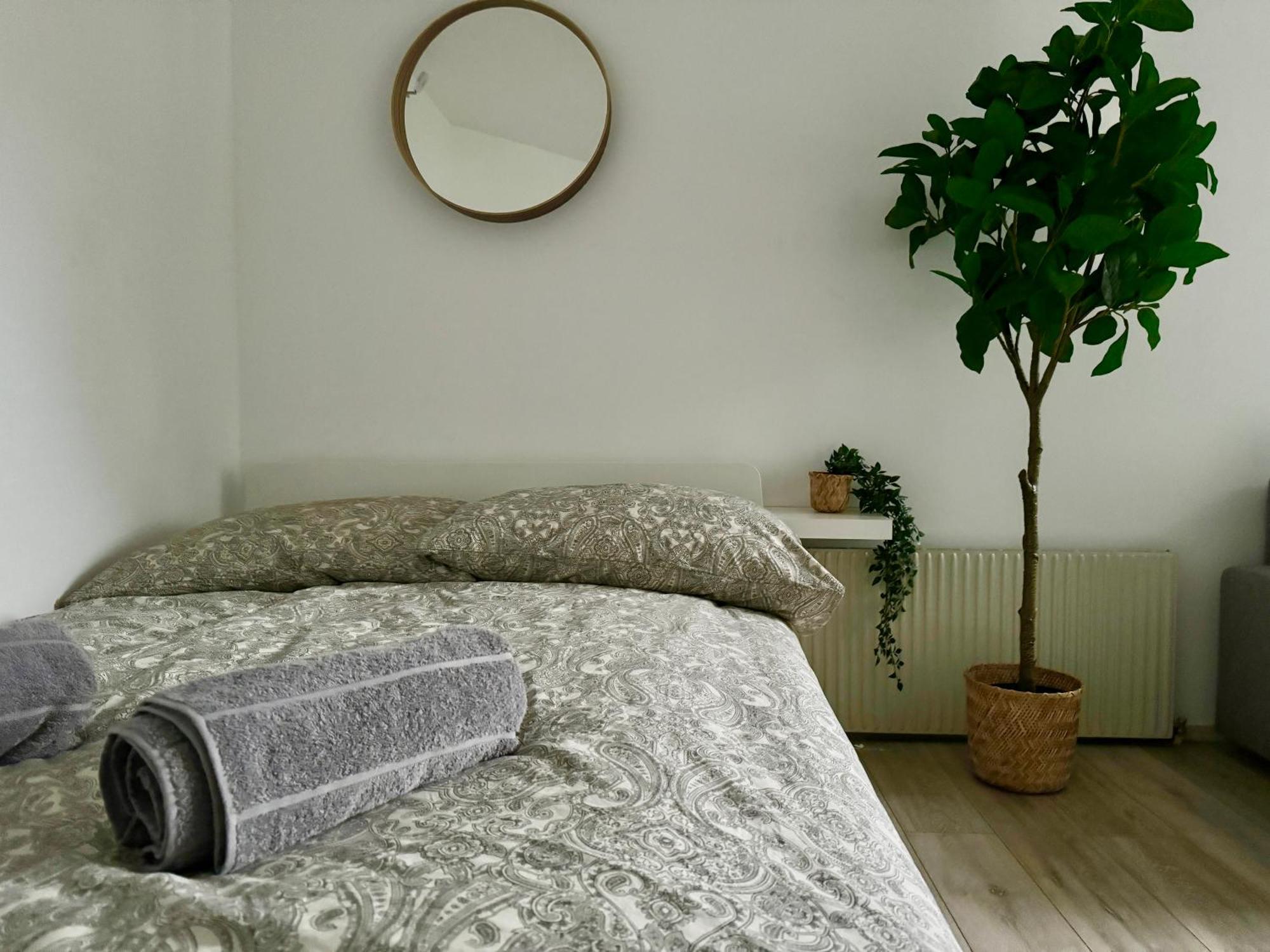 Stylish Schonbrunn Apartments With Free Parking Viena Exterior foto