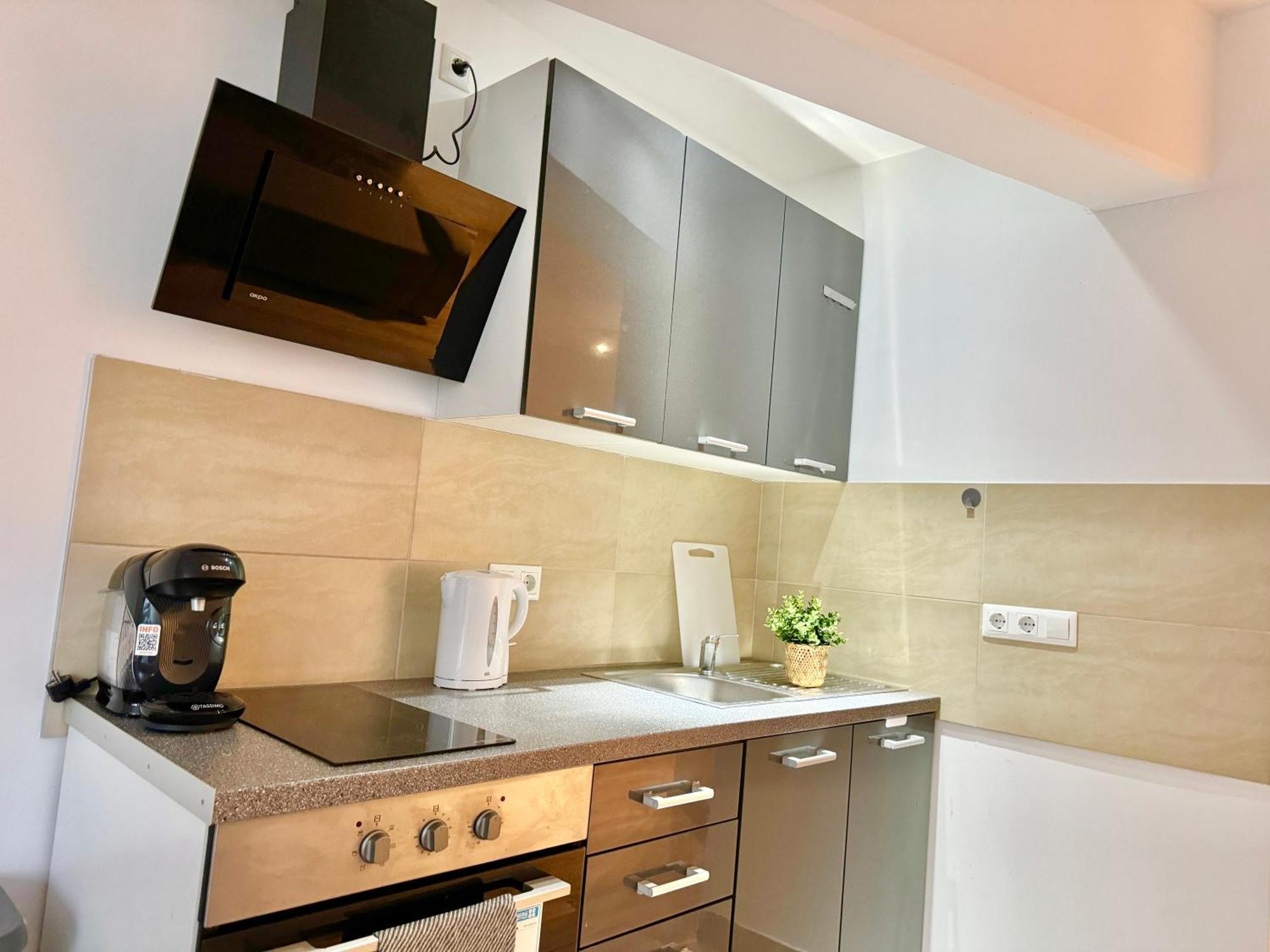 Stylish Schonbrunn Apartments With Free Parking Viena Exterior foto
